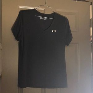 Black Under Armor Heat Gear short sleeved shirt